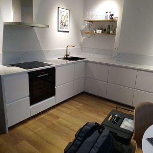 Столешница для кухни с мраморным рисунком