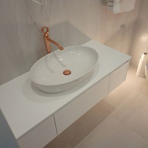 Столешница в ванную комнату из акрилового камня PURE WHITE