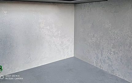 Столешница и стеновая панель из кварца Caesarstone Airy Concrete